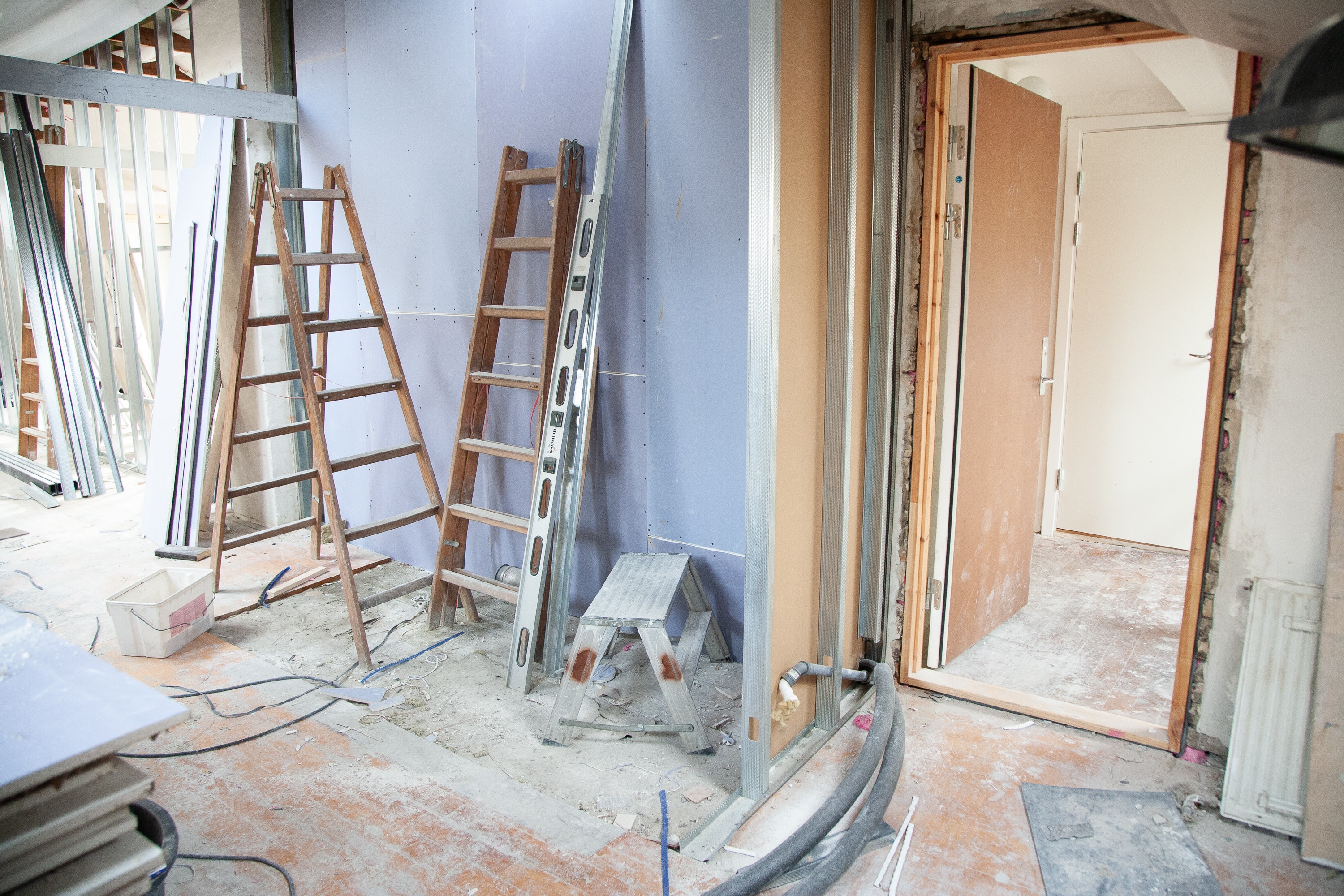 Quelles sont les normes électriques obligatoires pour une maison neuve ?