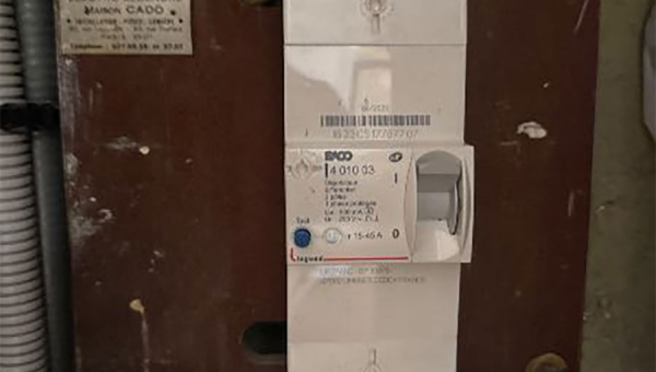 Remplacement du disjoncteur d’abonné (AGCP)